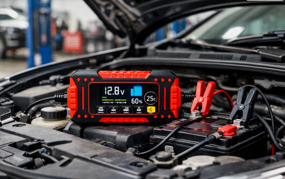Cargador Inteligente 12V  – Auto y Moto, Pantalla Digital, Múltiple Protección
