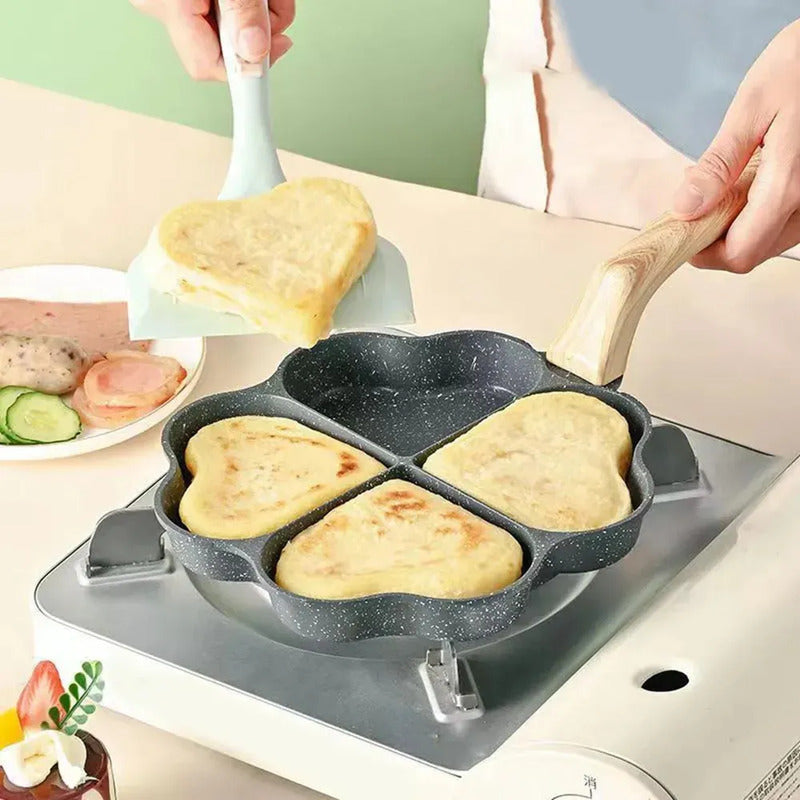 Sartén Antiadherente De Granito Con 4 Cavidades De Corazón, Para Inducción Y Gas Negro