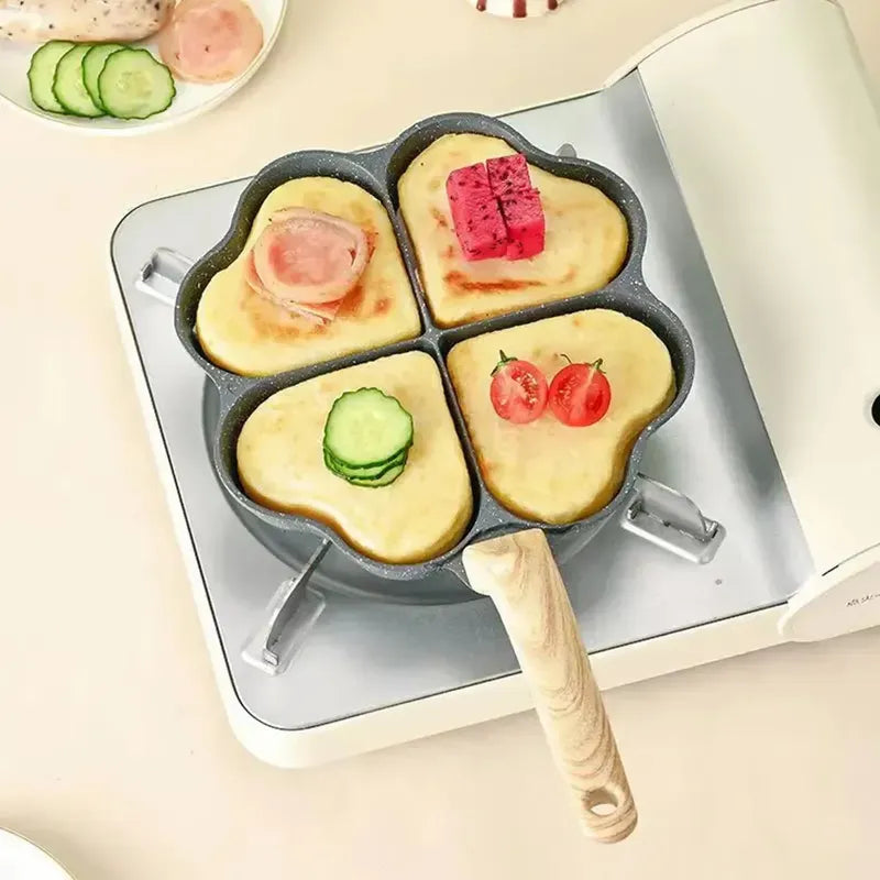 Sarten Corazon 4 Cavidades Antiadherente Huevos Y Arepas Negro