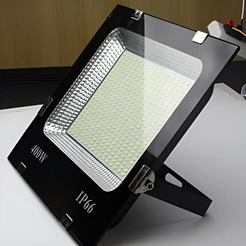 Foco Reflector Proyector Led 400 Watts Resistente Al Agua Negro