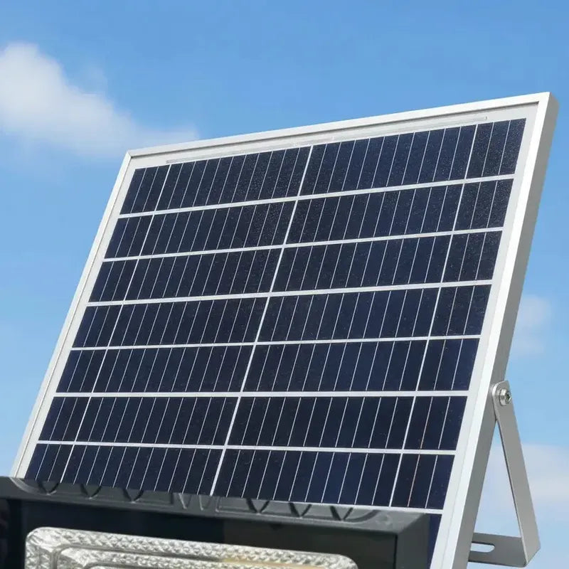 Reflector Solar Led 200w Tasbel Para Exterior Con Control Remoto Negro Blanco Frío